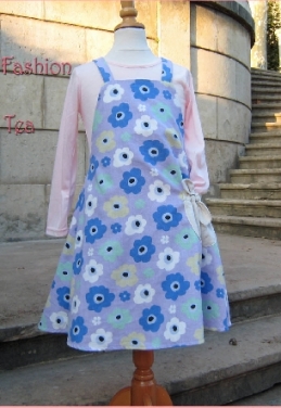 Robe fillette, coupe tablier &agrave; bretelles, 8 ans
