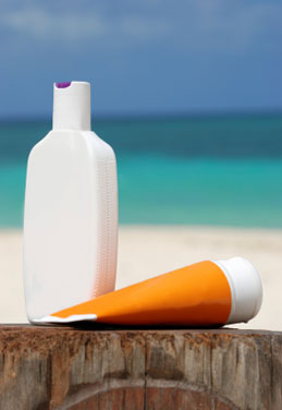 Cr&egrave;me solaire, une cause de cancer ?